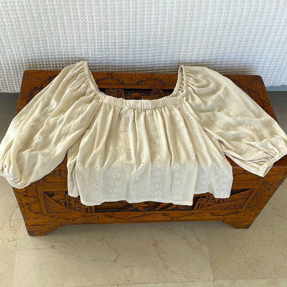 NWT BB DAKOTA STEVE MADDEN EYELET CROP TOP - Picture 1 of 7